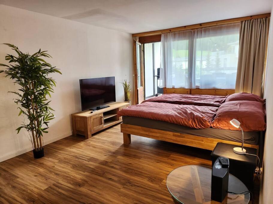 2 Zimmer Neben Talstation Parsennbahn Und Buenda-Lift Mit 60M2 Grosser, Privater Dachterrasse Apartment Davos Exterior photo